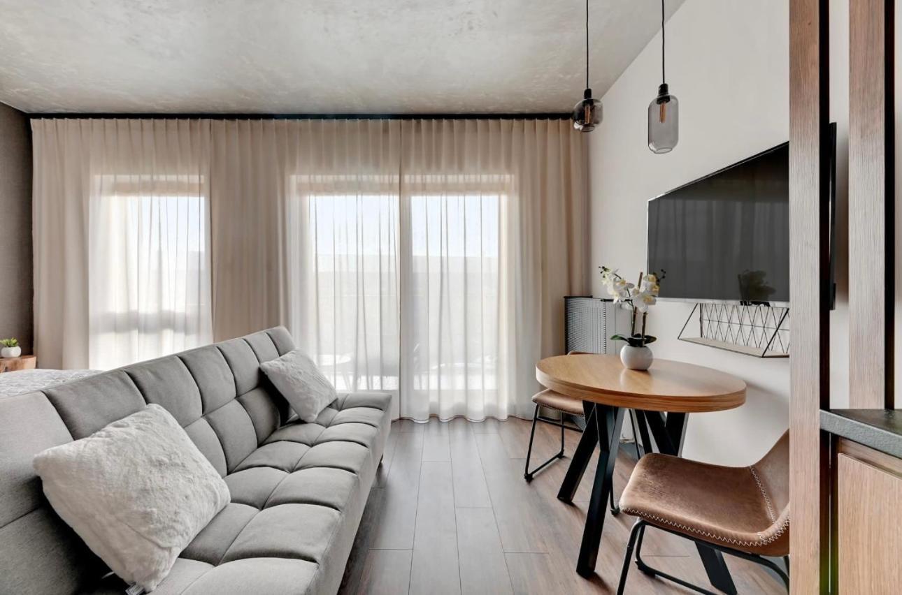 Prestige Apartment